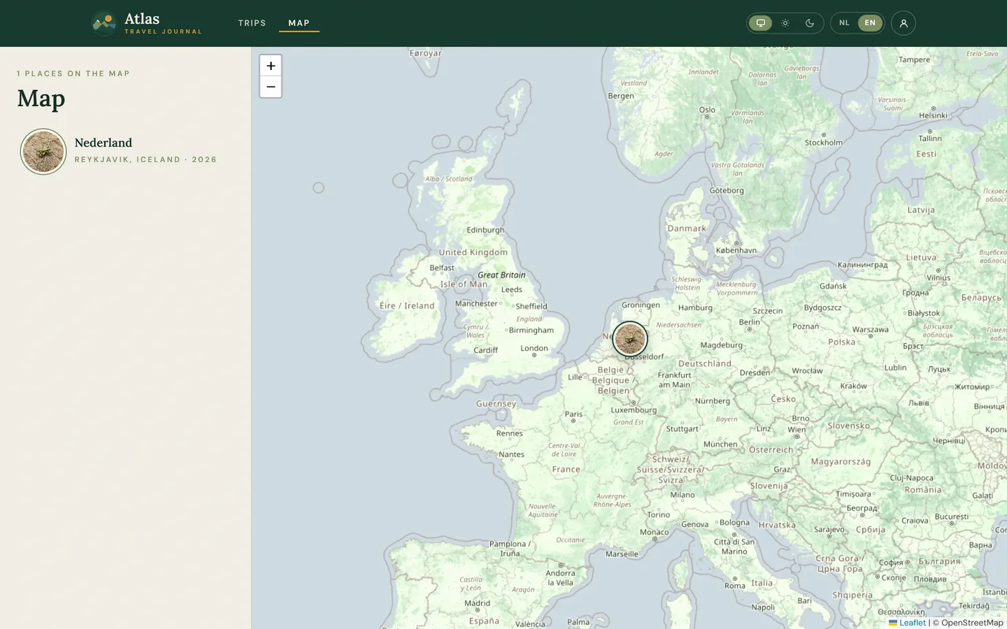 Map with a photo pin per trip